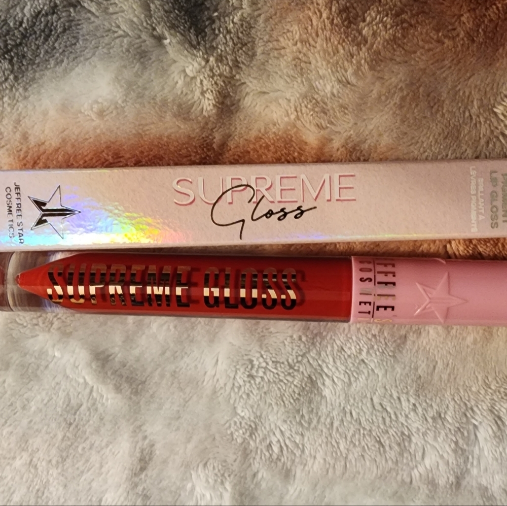 Liquid Lipstick Supreme Gloss by Jeffree star